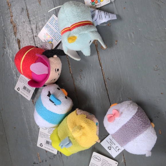 Nwt tsum tsum Disney stuffie bundle - Picture 2 of 7